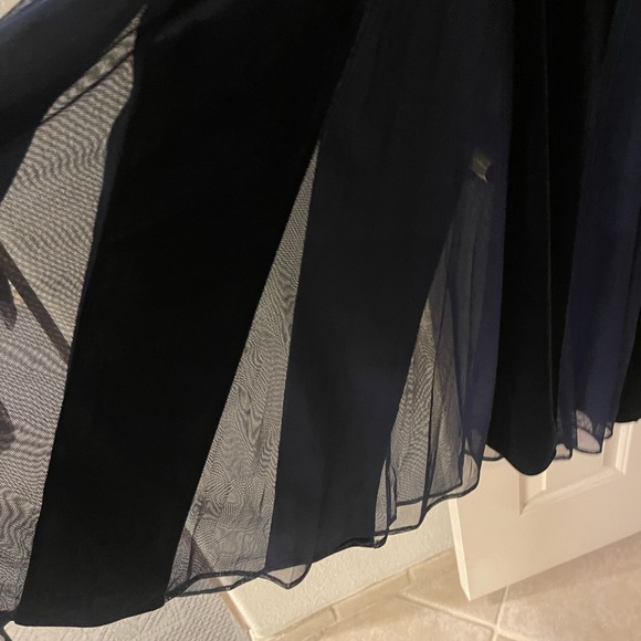 Beautiful evening down by Night Way Dresses new with tags 12 P - Picture 5 of 6